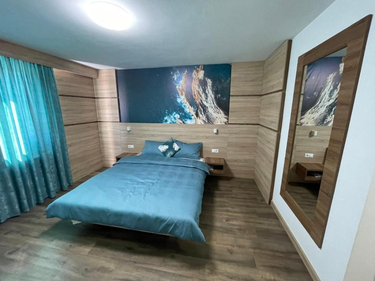 Motel "Kula" ツァジン エクステリア 写真